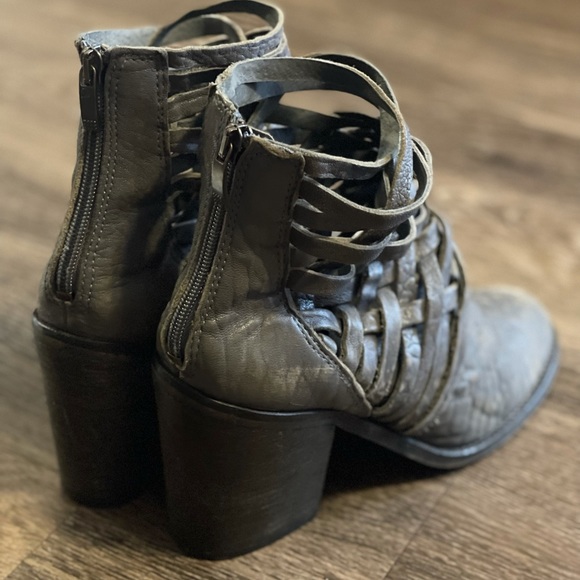 Free People Carrera Ankle Boot in Slate EUC - Picture 5 of 9